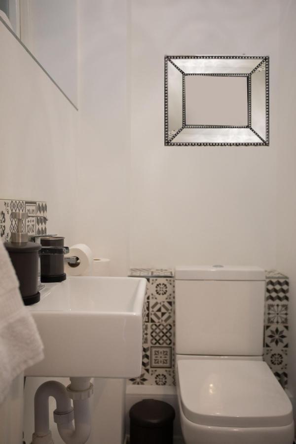 Maunsell House - Lovely Central Home Near Designer Outlets & Town With Parking Ashford  Extérieur photo