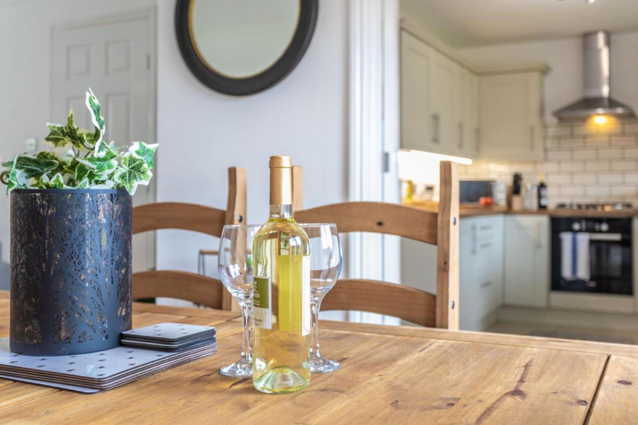 Maunsell House - Lovely Central Home Near Designer Outlets & Town With Parking Ashford  Extérieur photo